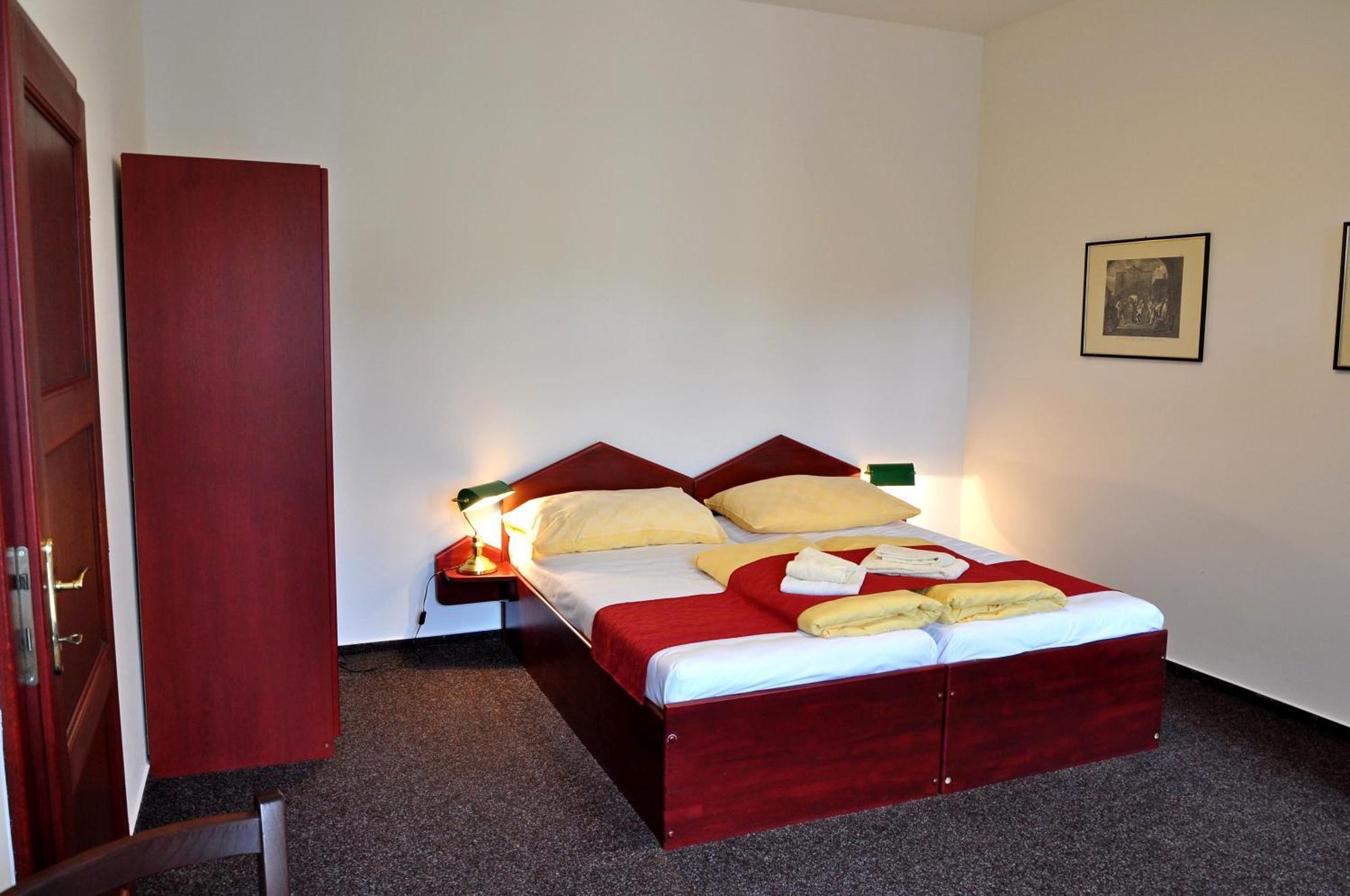Hotel St Florian لوكيت الغرفة الصورة