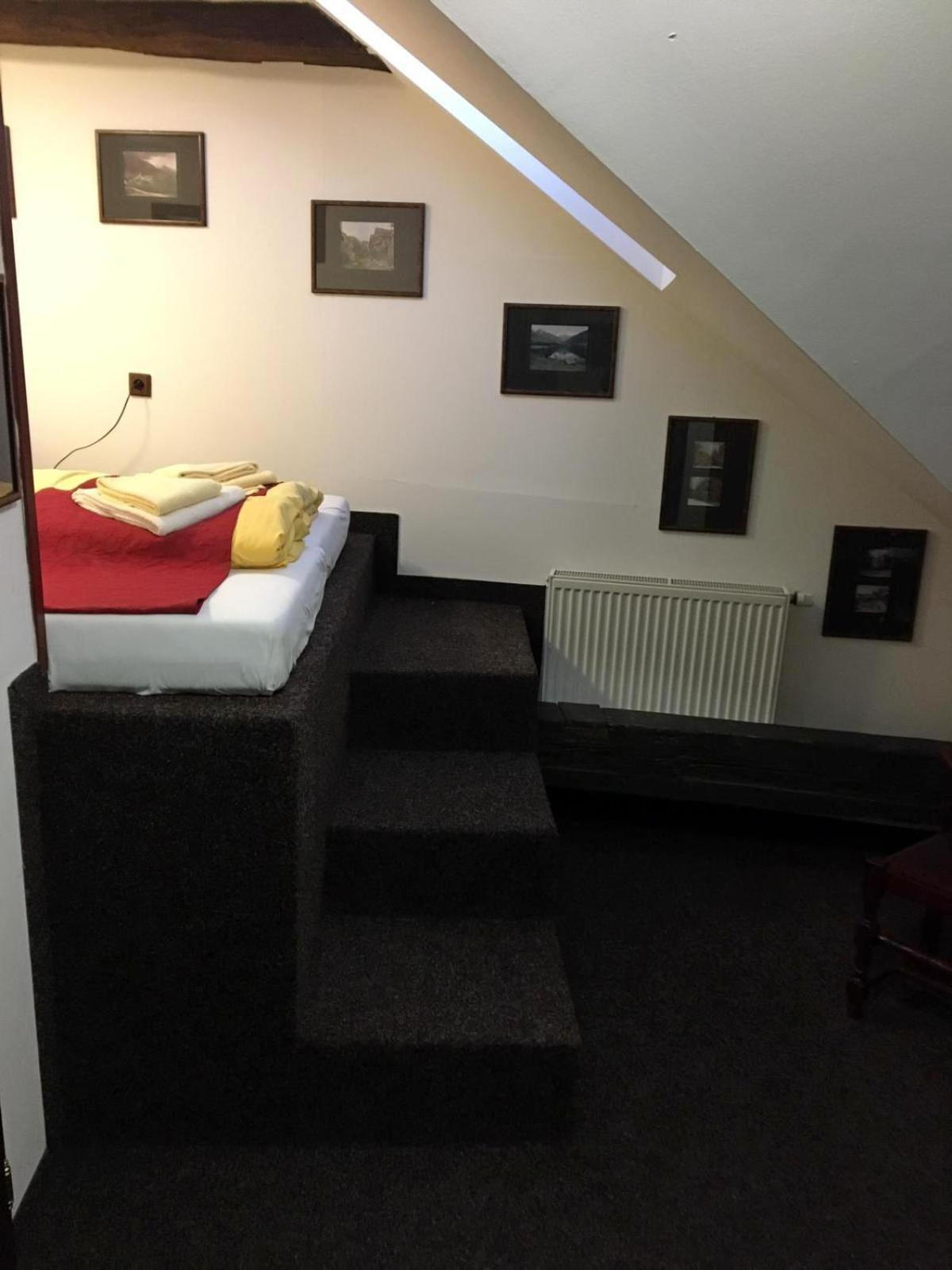 Hotel St Florian لوكيت الغرفة الصورة
